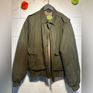Men’s Green Cabela’s Bomber Style Jacket